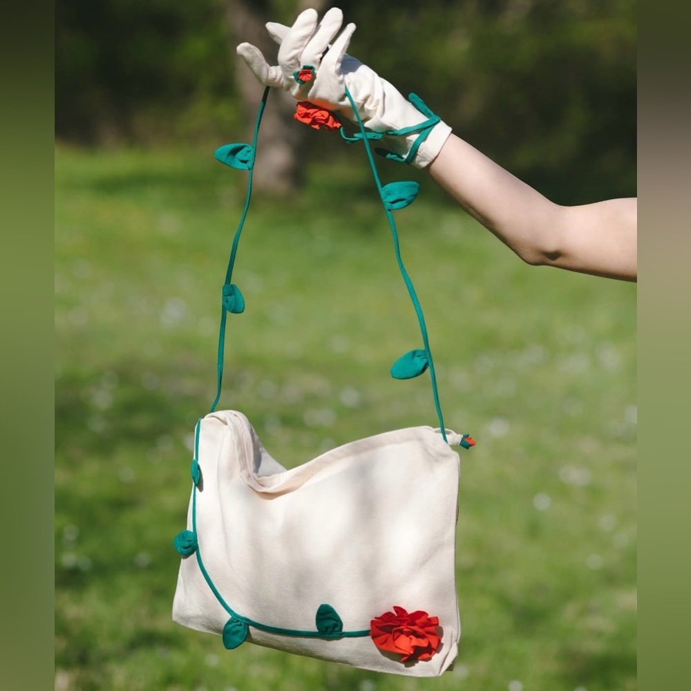 Samantha Pleet Persephone Bag Rose Vine Applique Cotton Canvas Shoulder Purse